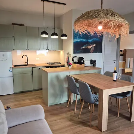 Sunset House 아파트