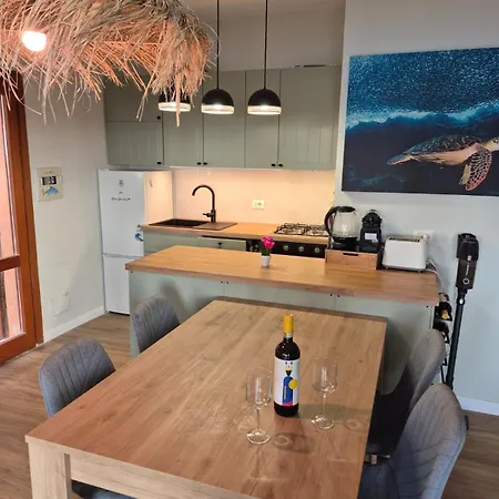 Sunset House Apartament *